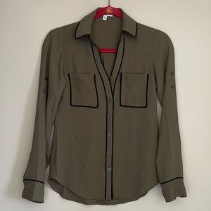 Express portofino green long sleeve button-up blouse size XXS